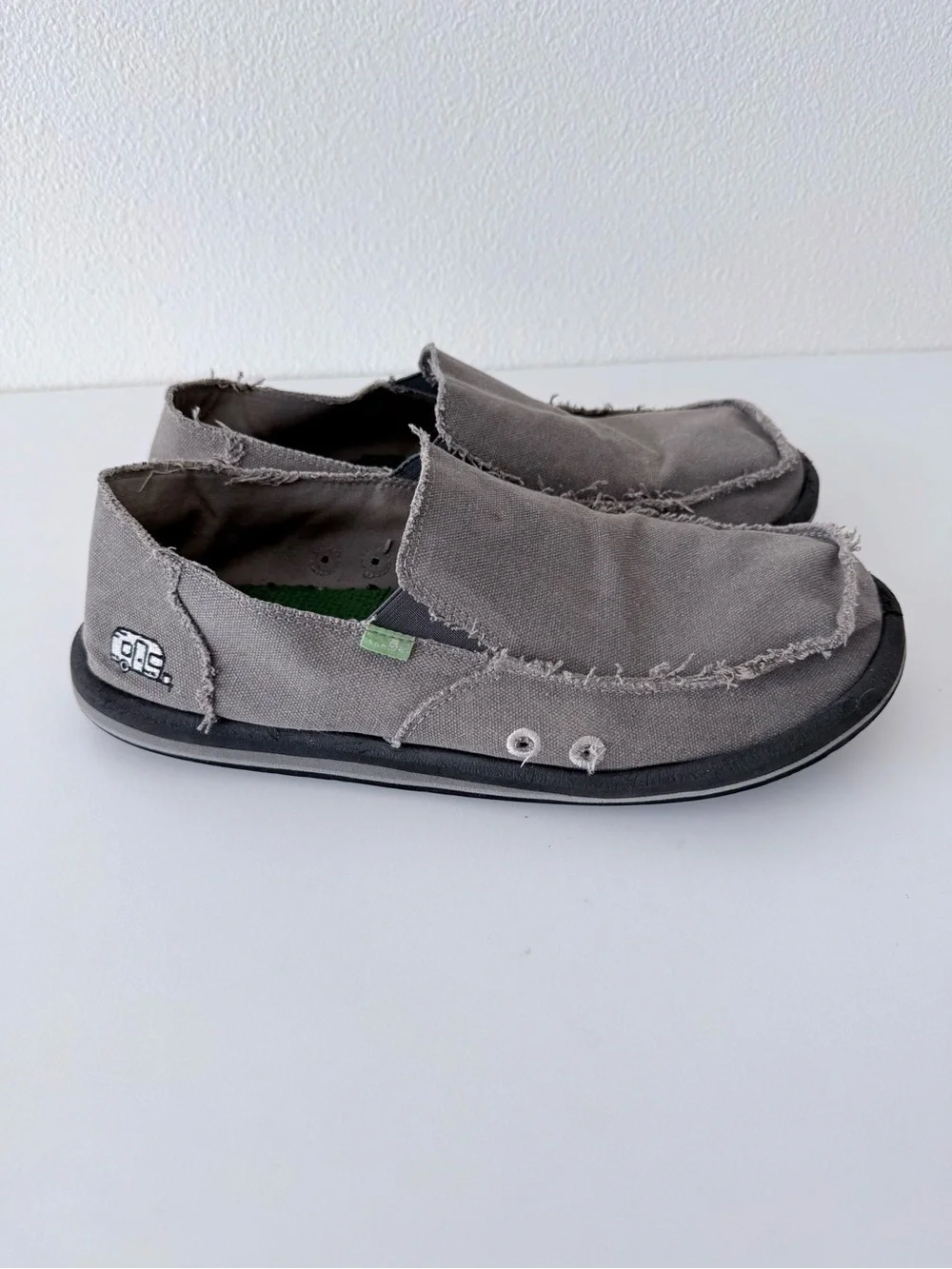 Sanuk Mens Vagabond Airstream Canvas Slip On Shoes Grey RV Camper Size 13 111659